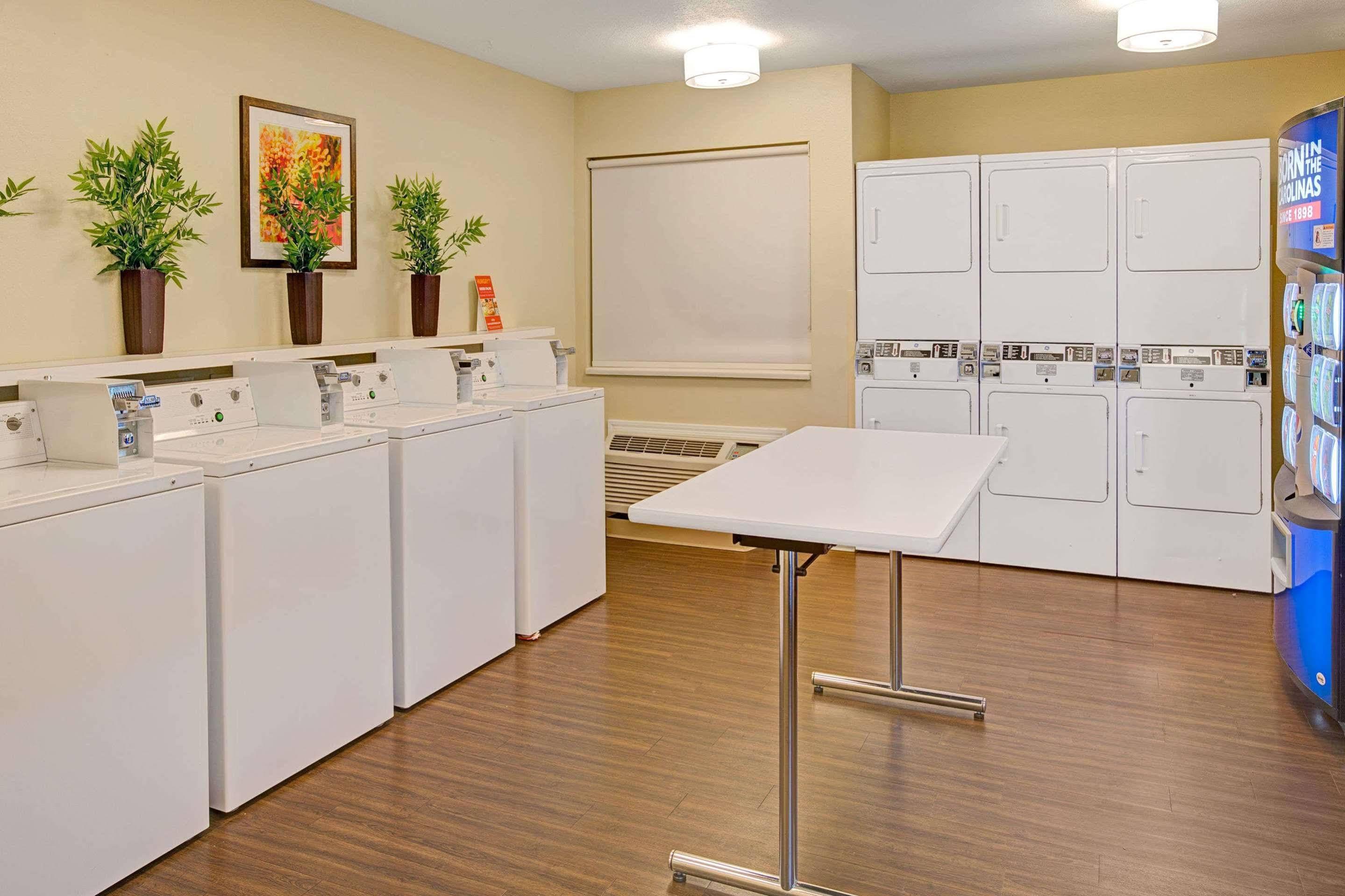 Mainstay Suites Greensboro Extérieur photo